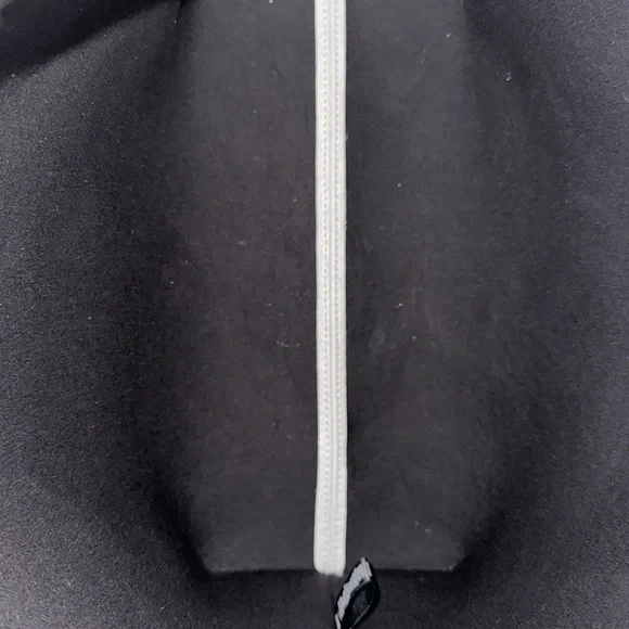 NWT BCBGeneration 24 Hour Tote Bag - Picture 11 of 11